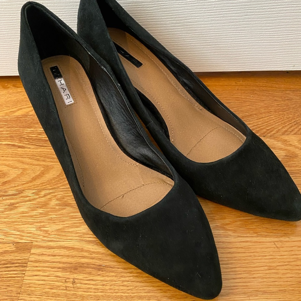 TAHARI Black Women's square heel